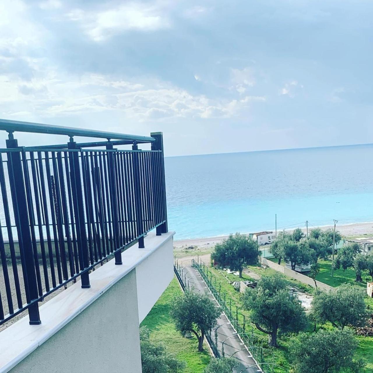 Hotel Borshi Zewnętrze zdjęcie
